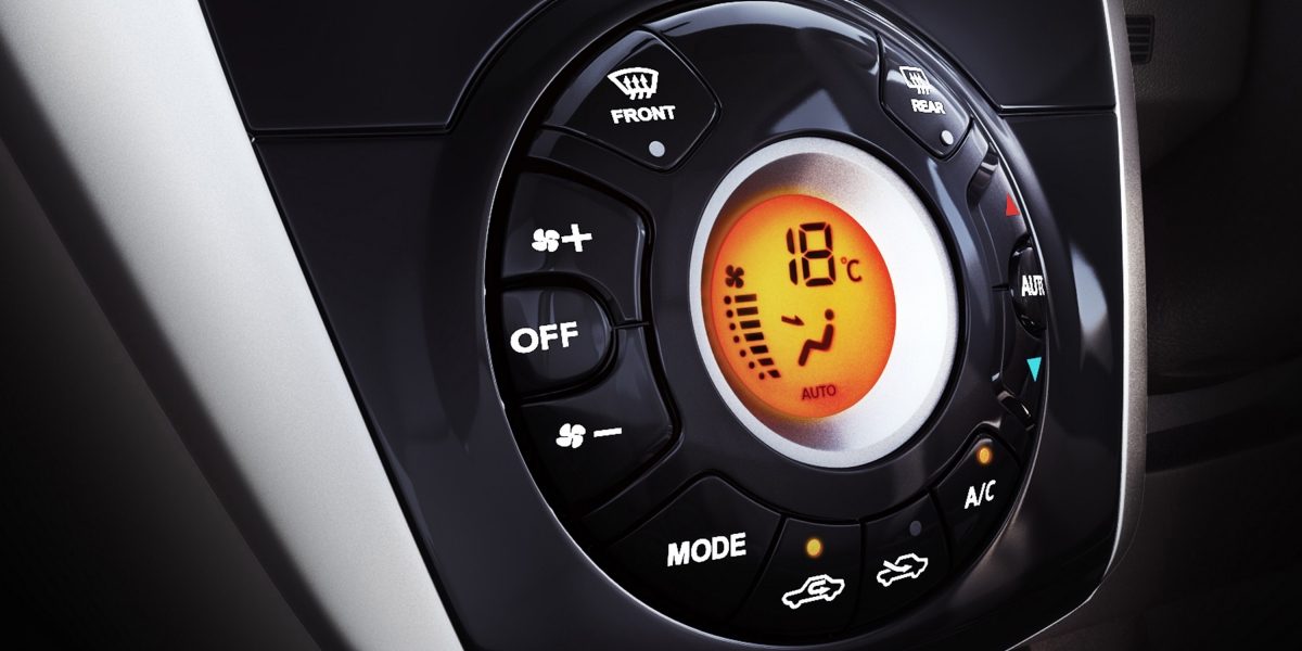 Nissan Sunny Climate control